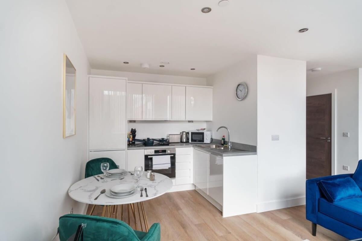 Stay Zeni, Alexandra Rise Manchester Sleek Studio Buitenkant foto